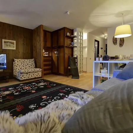 Chanton Apartment